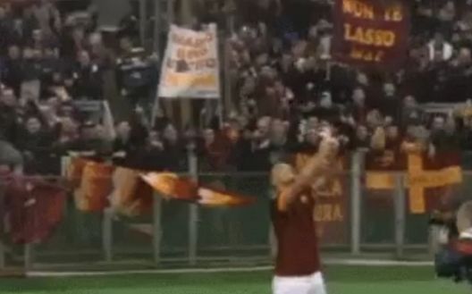 La Lazio vinceva 2-0, ma Totti... La Lazio vinceva 2-0, ma Totti...