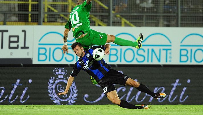 LATINA , ITALY - AUGUST 31: Andrea Esposito of Latina vies with Luigi Castaldo of Avellino during an Italian Serie B match US Latina vs AS Avellino at the Domenico Francioni Stadium, Latina,Italy on August 31, 2013. (Photo by Francesco Pecoraro/Getty Images) LATINA , ITALY - AUGUST 31: Andrea Esposito of Latina vies with Luigi Castaldo of Avellino during an Italian Serie B match US Latina vs AS Avellino at the Domenico Francioni Stadium, Latina,Italy on August 31, 2013. (Photo by Francesco Pecoraro/Getty Images)