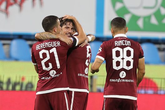 FERRARA, ITALY - JULY 26: Simone Verdi of FC Torino celebrates after scoring a goal during the Serie A match between SPAL and  Torino FC at Stadio Paolo Mazza on July 26, 2020 in Ferrara, Italy.  (Photo by Gabriele Maltinti/Getty Images) 