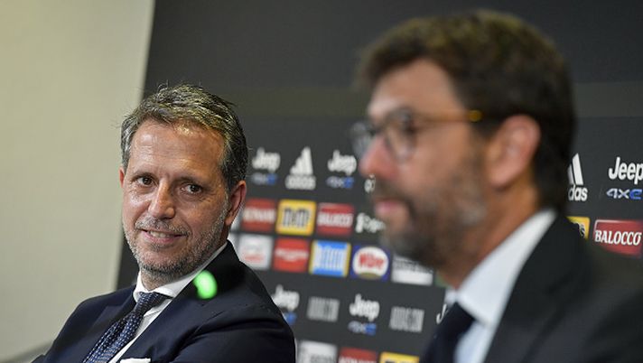 TURIN, ITALY - JUNE 04: Fabio Paratici and Andrea Agnelli attend a Juventus Press Conference at Allianz Stadium on June 04, 2021 in Turin, Italy. (Photo by Filippo Alfero - Juventus FC/Juventus FC via Getty Images) TACKLE DURO – Il derby dei media su cosa rischia la Juve - immagine 1
