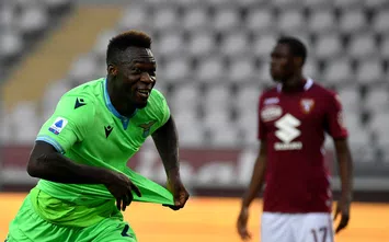  TURIN, ITALY - NOVEMBER 01: Felipe Caicedo of SS Lazio celebrates a fourth goal during the Serie A match between Torino FC and SS Lazio at Stadio Olimpico di Torino on November 01, 2020 in Turin, Italy. (Photo by Marco Rosi - SS Lazio/Getty Images)