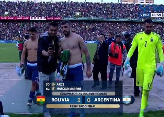 Icardi out, Argentina contro Bauza: “Ma l’hai visto Pratto? E dicono gordo a Higuain” 