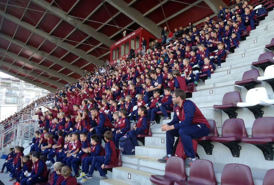 Fotogallery – L’Italia al Filadelfia: i bimbi granata fanno tornare il sorriso agli azzurri- immagine 1