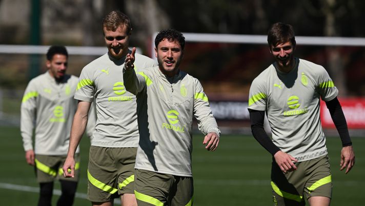 Bennacer Pobega Calabria Gabbia AC Milan allenamento Milanello