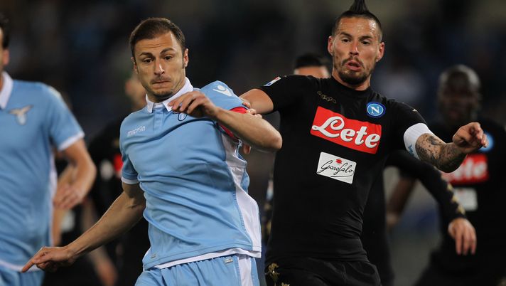 ROME, ITALY - APRIL 09: Marek Hamsik (R) of SSC Napoli competes for the ball with Stefan Radu of SS Lazio during the Serie A match between SS Lazio and SSC Napoli at Stadio Olimpico on April 9, 2017 in Rome, Italy. (Photo by Paolo Bruno/Getty Images) ROME, ITALY - APRIL 09: Marek Hamsik (R) of SSC Napoli competes for the ball with Stefan Radu of SS Lazio during the Serie A match between SS Lazio and SSC Napoli at Stadio Olimpico on April 9, 2017 in Rome, Italy. (Photo by Paolo Bruno/Getty Images)