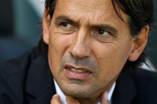 UDINE, ITALY - SEPTEMBER 18: Simone Inzaghi, Head Coach of FC Internazionale, looks on prior to the Serie A match between Udinese Calcio and FC Internazionale at Dacia Arena on September 18, 2022 in Udine, Italy. (Photo by Alessandro Sabattini/Getty Images) Pardo: “Inzaghi ha fatto delle mosse un po’ bizzarre, ma l’Inter può recuperare”- immagine 2