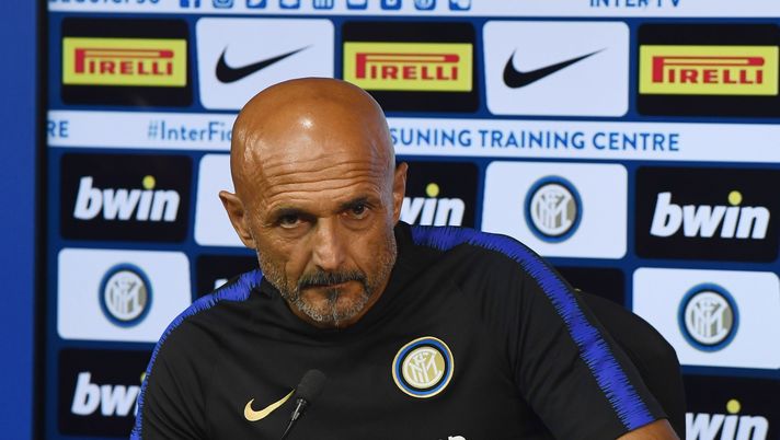 COMO, ITALY - SEPTEMBER 24:  Head coach FC Internazionale Luciano Spalletti speaks with the media during a press conference at the club's training ground Suning Training Center in memory of Angelo Moratti at Appiano Gentile on September 24, 2018 in Como, Italy.  (Photo by Claudio Villa - Inter/Inter via Getty Images) 