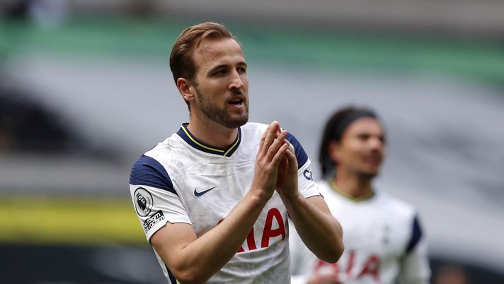 LONDON, ENGLAND - MAY 16: Harry Kane of Tottenham Hotspur reacts during the Premier League match between Tottenham Hotspur and Wolverhampton Wanderers at Tottenham Hotspur Stadium on May 16, 2021 in London, England. Sporting stadiums around the UK remain under strict restrictions due to the Coronavirus Pandemic as Government social distancing laws prohibit fans inside venues resulting in games being played behind closed doors. (Photo by Andrew Couldridge - Pool/Getty Images) LONDON, ENGLAND - MAY 16: Harry Kane of Tottenham Hotspur reacts during the Premier League match between Tottenham Hotspur and Wolverhampton Wanderers at Tottenham Hotspur Stadium on May 16, 2021 in London, England. Sporting stadiums around the UK remain under strict restrictions due to the Coronavirus Pandemic as Government social distancing laws prohibit fans inside venues resulting in games being played behind closed doors. (Photo by Andrew Couldridge - Pool/Getty Images)