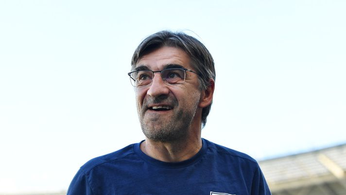 TURIN, ITALY - AUGUST 20: Ivan Juric, Head Coach of Torino FC looks on during the Serie A match between Torino FC and SS Lazio at Stadio Olimpico di Torino on August 20, 2022 in Turin, . (Photo by Valerio Pennicino/Getty Images) Juric: “Radonjic non si è allenato! Lukic può giocare dal 1′, Singo, Praet, Schuurs…” - immagine 1