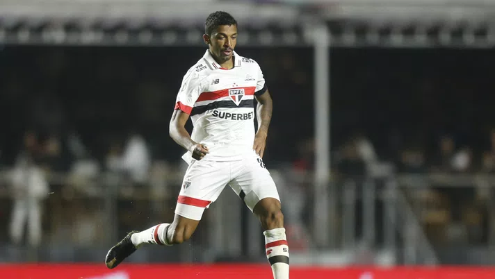 Paura per Luiz Gustavo: embolia polmonare dopo la gara di Libertadores - immagine 1