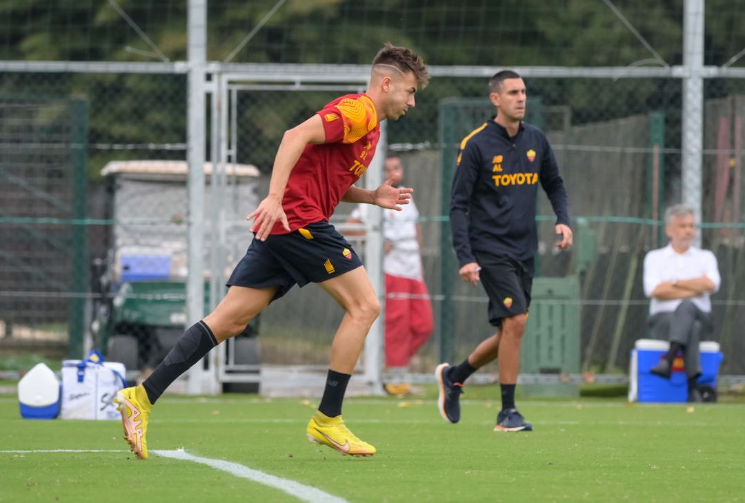 La Roma Torna Ad Allenarsi A Trigoria Dopo Il Match Con Il Betis – FOTO ...