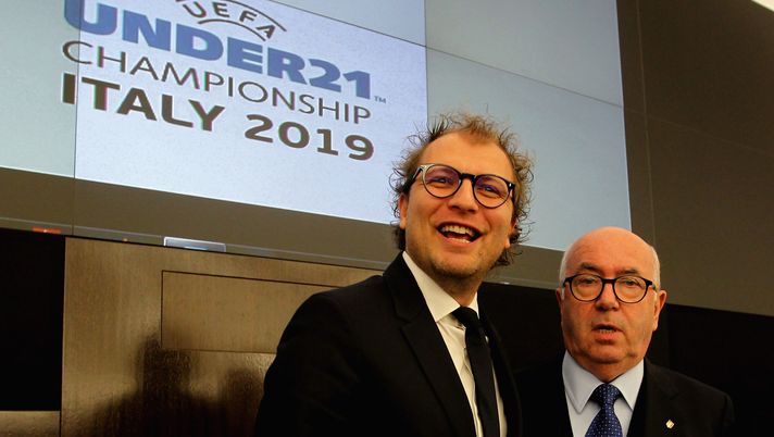 ROME, ITALY - MARCH 01: (L-R) FIGC President Carlo Tavecchio and Sports Minister Luca Lotti attend the Italian Football Federation (FIGC) press conference on ' UEFA Euro U21 2019 Finals' on March 1, 2017 in Rome, Italy.  (Photo by Paolo Bruno/Getty Images) 