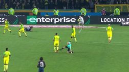 Diede calcio a giocatore, tre mesi (+3) di stop all’arbitro Chapron. Ma la carriera è finita