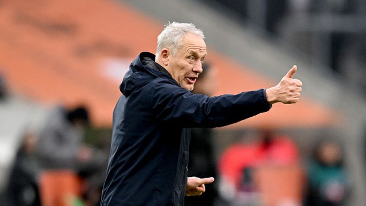 Frecciata del tecnico del Friburgo: “La Juve impari a gestire i soldi che ha” - immagine 1