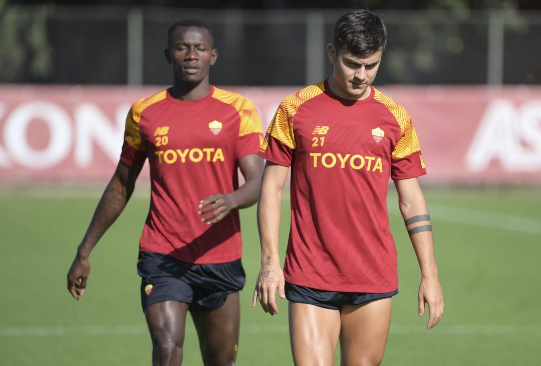 Trigoria, Roma In Campo Per Preparare La Sfida Contro Il Betis – FOTO ...