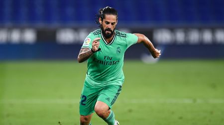 BARCELONA, SPAIN - JUNE 28: Isco of Real Madrid CF runs with the ball during the Liga match between RCD Espanyol and Real Madrid CF at RCDE Stadium on June 28, 2020 in Barcelona, Spain. (Photo by David Ramos/Getty Images) Isco