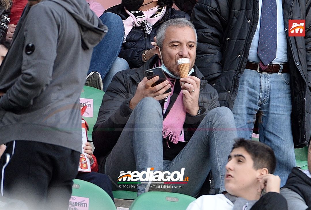 FOTO, i tifosi allo stadio per Palermo – Potenza 2-0 (Gallery) - immagine 54