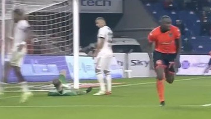 Il rigore di Batshuayi non conta: il derby di Istanbul lo decide la doppietta di Stefano Okaka Il rigore di Batshuayi non conta: il derby di Istanbul lo decide la doppietta di Stefano Okaka - immagine 1