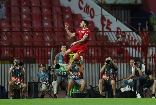 BELGRADE, SERBIA - JUNE 05: Nemanja Radonjic of Serbia celebrates after scoring their sides fourth goal during the UEFA Nations League League B Group 4 match between Serbia and Slovenia at Stadion Rajko Mitić on June 05, 2022 in Belgrade, Serbia. (Photo by Srdjan Stevanovic/Getty Images) Torino, in arrivo Radonjic dall’Olympique Marsiglia- immagine 2