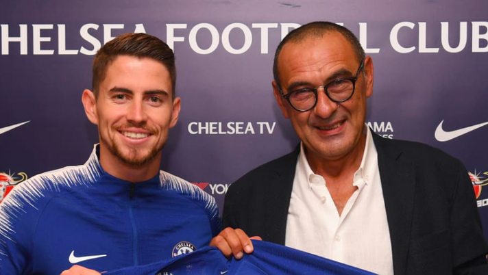 UFFICIALE – Jorginho raggiunge Sarri: è un nuovo giocatore del Chelsea UFFICIALE – Jorginho raggiunge Sarri: è un nuovo giocatore del Chelsea - immagine 1