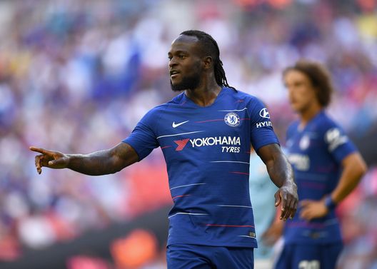  LONDON, ENGLAND - AUGUST 05: Victor Moses of Chelsea looks on during the FA Community Shield match between Manchester City and Chelsea at Wembley Stadium on August 5, 2018 in London, England. (Photo by Clive Mason/Getty Images) 