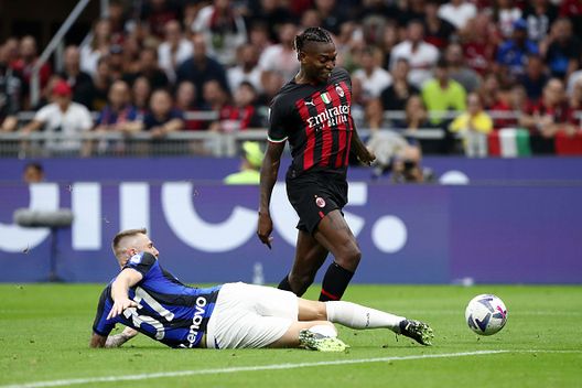 (Photo by Marco Luzzani/Getty Images) Il gol iconico del Milan a settembre: i tifosi votano Leao nel derby…- immagine 2