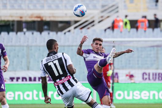 GERMOGLI PH: 27 APRILE MARZO 2022 FIRENZE STADIO ARTEMIO FRANCHI CAMPIONATO SERIE A TIM FIORENTINA VS UDINESE TORREIRA Torreira via dall’Arsenal? Intanto Arteta lo convoca per la tournée negli States- immagine 2