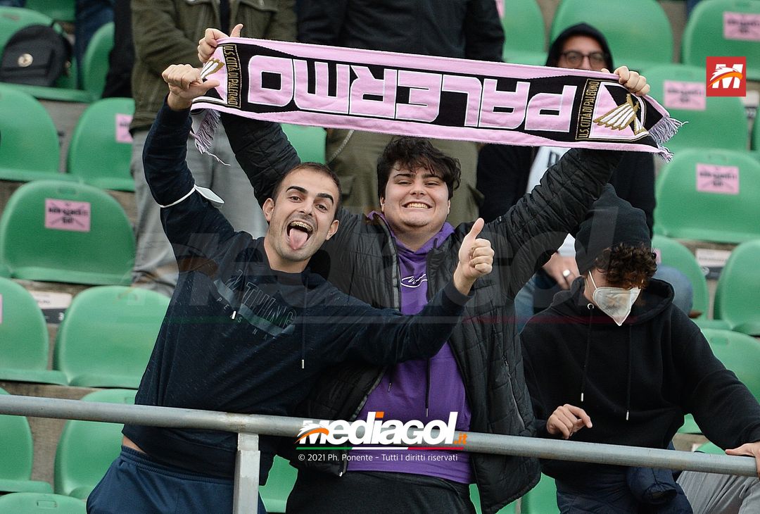 FOTO, i tifosi allo stadio per Palermo – Potenza 2-0 (Gallery) - immagine 78