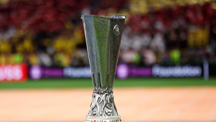 UEFA Europa League trofeo AC Milan News