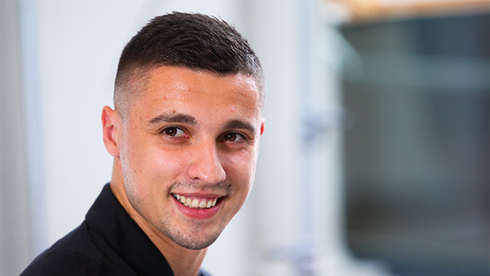 Rade Krunic, centrocampista del Milan (credits: acmilan.com) 
