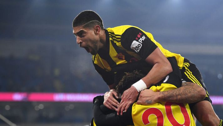 CARDIFF, WALES - FEBRUARY 22: Adam Masina of Watford and team mates celebrate as Troy Deeney (obscured) scores his team's fourth goal during the Premier League match between Cardiff City and Watford FC at Cardiff City Stadium on February 22, 2019 in Cardiff, United Kingdom. (Photo by Stu Forster/Getty Images) Sorpresa Masina: torna in Serie A con un contratto di quattro anni, c’è l’accordo! - immagine 1