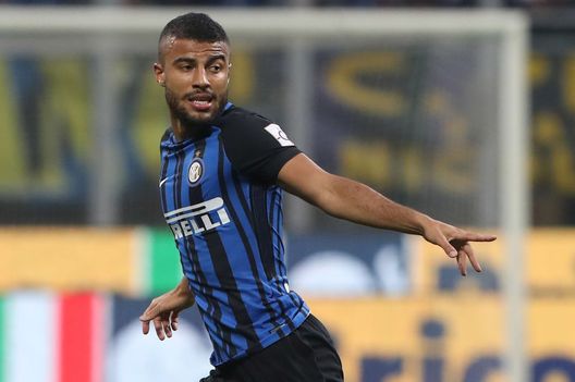 MILAN, ITALY - APRIL 28: Rafinha Alcantara of FC Internazionale gestures during the serie A match between FC Internazionale and Juventus at Stadio Giuseppe Meazza on April 28, 2018 in Milan, Italy. (Photo by Marco Luzzani - Inter/FC Internazionale via Getty Images) MILAN, ITALY - APRIL 28: Rafinha Alcantara of FC Internazionale gestures during the serie A match between FC Internazionale and Juventus at Stadio Giuseppe Meazza on April 28, 2018 in Milan, Italy. (Photo by Marco Luzzani - Inter/FC Internazionale via Getty Images)
