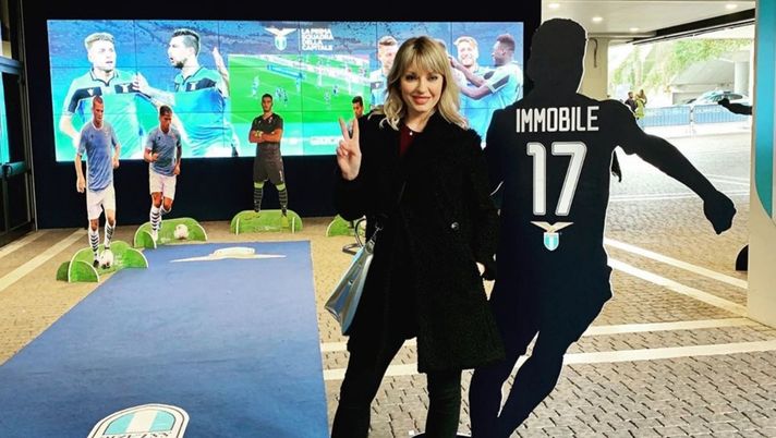 Manila Nazzaro e i suoi idoli Manila Nazzaro e i suoi idoli