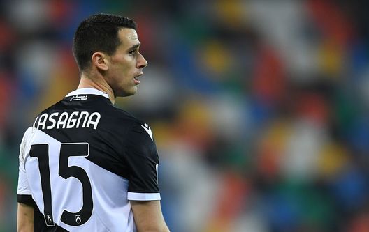  UDINE, ITALY - DECEMBER 23: Kevin Lasagna of Udinese Calcio looks on during the Serie A match between Udinese Calcio and Benevento Calcio at Dacia Arena on December 23, 2020 in Udine, Italy. (Photo by Alessandro Sabattini/Getty Images) 