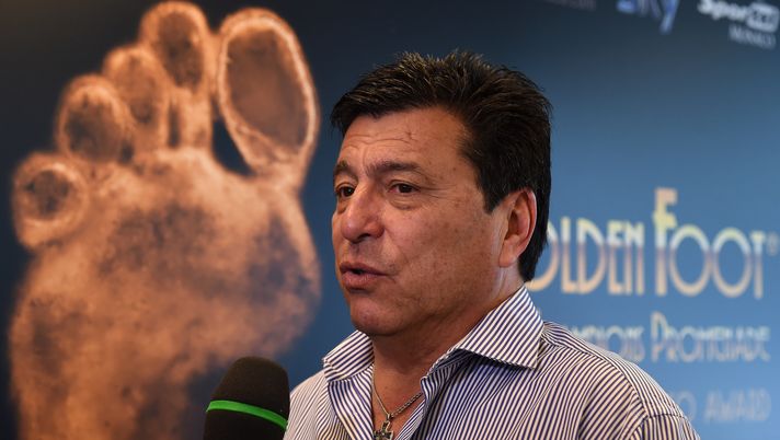 MONACO - SEPTEMBER 21:  Former football player Daniel Passarella attends a press conference during the Golden Foot Award event at Fairmont Hotel on September 21, 2015 in Monaco, Monaco.  (Photo by Claudio Villa/Getty Images) 