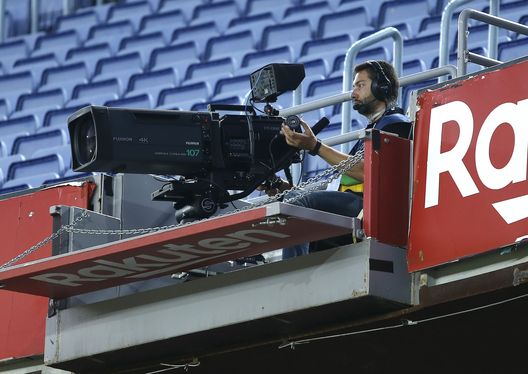 (Photo by Eric Alonso/Getty Images) Lo staff di “Barça TV” sciopera al derby Barça-Espanyol: per “condizioni di lavoro dignitose”- immagine 2