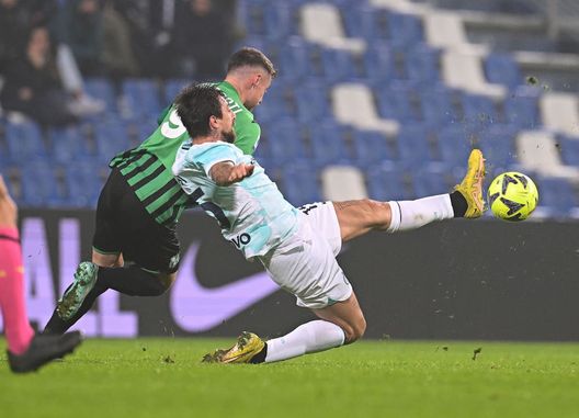 Acerbi: “Inter, gruppo sano. Bello giocare con tutti. Col Napoli da dentro o fuori”- immagine 2