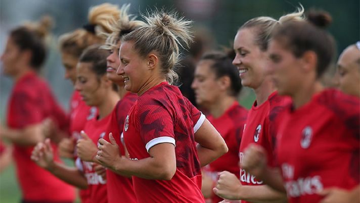 Il Milan Femminile in allenamento, foto @acmilan 