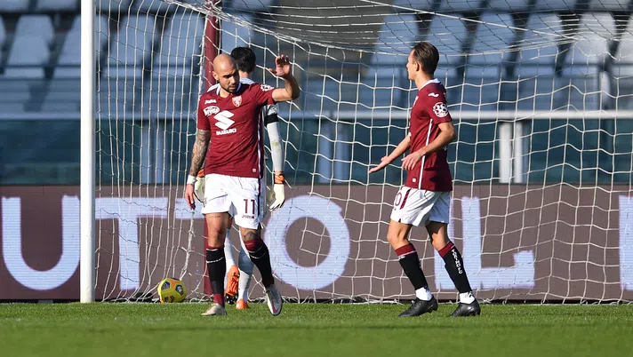 TURIN, ITALY - NOVEMBER 26:  Simone Zaza (L) of Torino FC celebrates the opening goal during the Coppa Italia match between Torino FC and Virtus Entella at Stadio Olimpico di Torino on November 26, 2020 in Turin, Italy.  (Photo by Valerio Pennicino/Getty Images)