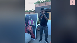 VIDEO Lecce, Umtiti si commuove: il regalo dei compagni e il discorso alla squadra