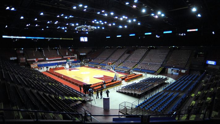 MILAN, ITALY - OCTOBER 20: Panoramic view of empty Arena before the 2011-2012 Turkish Airlines Euroleague Regular Season Game Day 1 between EA7 Emporio Armani Milan v Maccabi Electra Tel Aviv at Mediolanum Forum on October 20, 2011 in Milan, Italy. (Photo by Luca Sgamellotti/Euroleague Basketball via Getty Images) DERBY DI BASKET AL FORUM