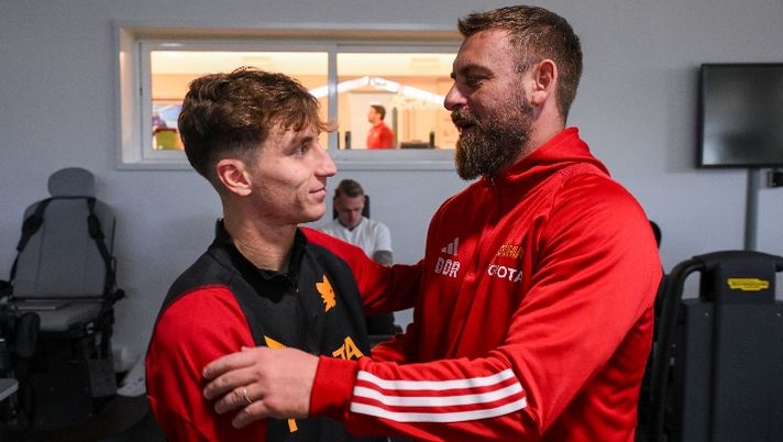 Roma-Cagliari, chi gioca e chi no: da Baldanzi e Paredes a Mina e Luvumbo - immagine 1