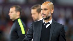 Napoli-Manchester City, cresce l’attesa all’esterno dell’Hotel Vesuvio |FOTOGALLERY CN1926