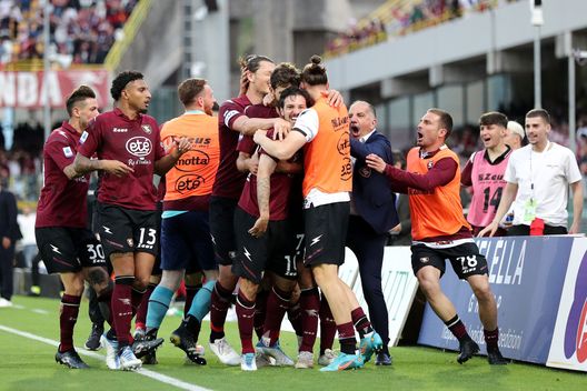 (Photo by Francesco Pecoraro/Getty Images) salernitana