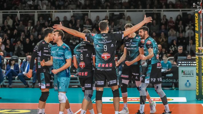 Pallavolo Padova, punto-salvezza d’oro nel derby con Verona - immagine 1