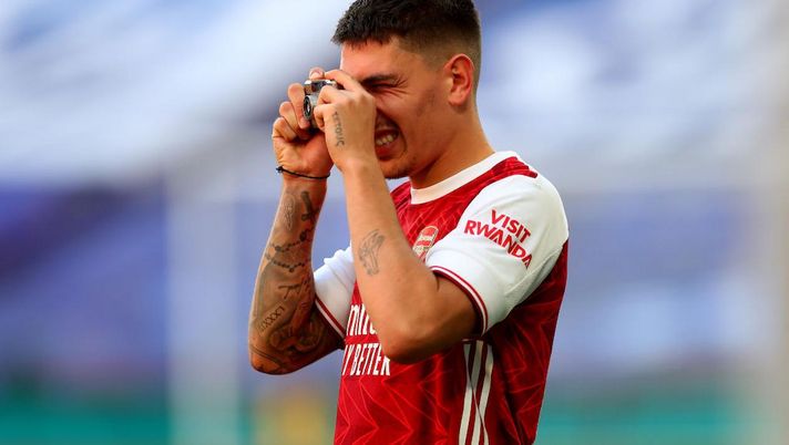 Sky – Inter, offerta già fatta per Bellerin: discorso in stand-by per un motivo - immagine 1