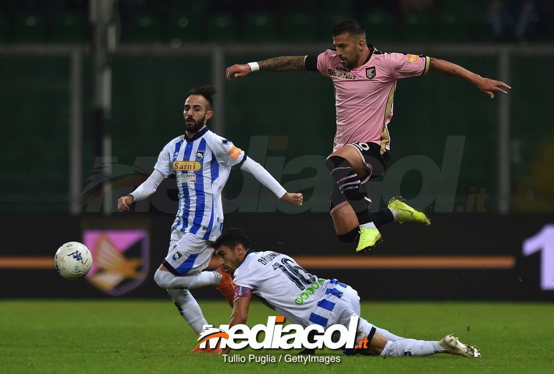  during the Serie B match between US Citta di Palermo and Pescara Calcio at Stadio Renzo Barbera on November 11, 2018 in Palermo, Italy. 