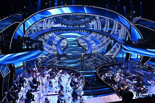 Sanremo 2022, cosa tifano i cantanti in gara? Domina il Milan, due sono del Napoli- immagine 2