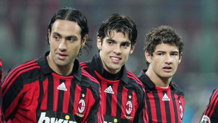 Alessandro Nesta, Ricardo Kaka ed Alexandre Pato con il Milan nel 2008 (credits: GETTY Images) Alessandro Nesta, Ricardo Kaka ed Alexandre Pato con il Milan nel 2008 (credits: GETTY Images)
