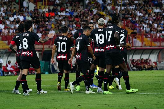 I giocatori rossoneri esultano per l'amichevole Vicenza-Milan 1-6 | AC Milan News (Getty Images) AC Milan Amichevole Vicenza-Milan 1-6